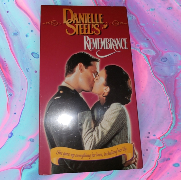 BNIB SEALED set of 4 Danielle Steel's romance movies - Picture 2 of 13